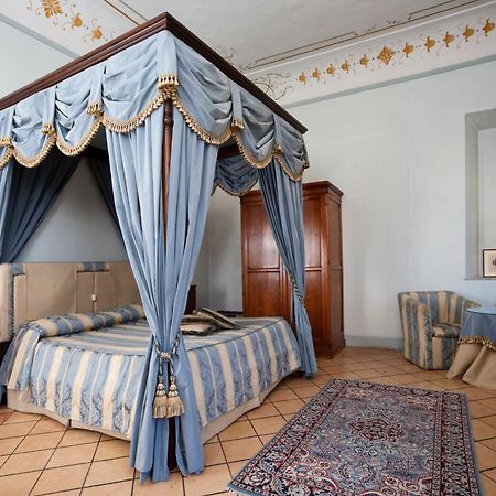 Palazzo Dragoni Hotel Spoleto Luaran gambar