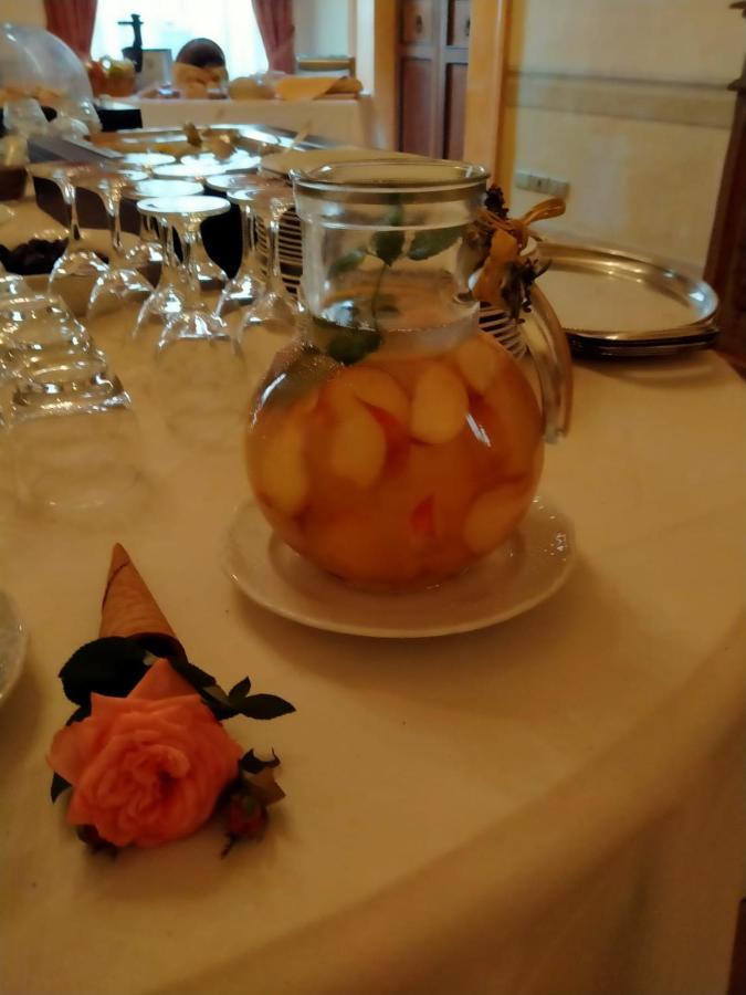 Palazzo Dragoni Hotel Spoleto Luaran gambar
