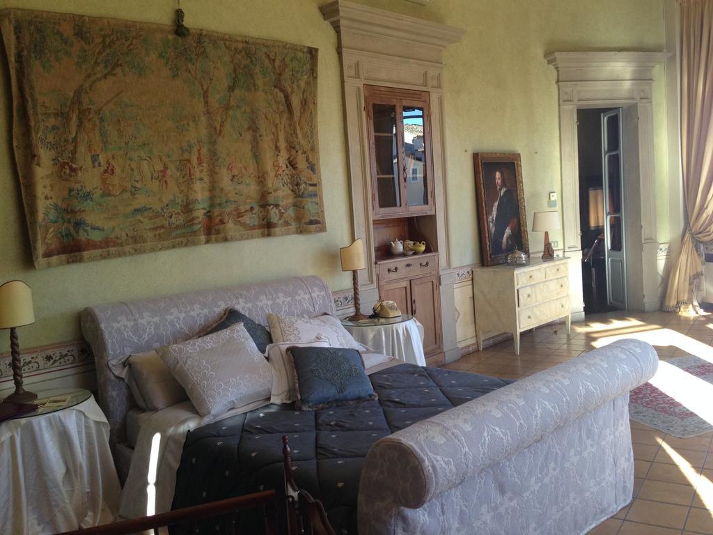 Palazzo Dragoni Hotel Spoleto Luaran gambar